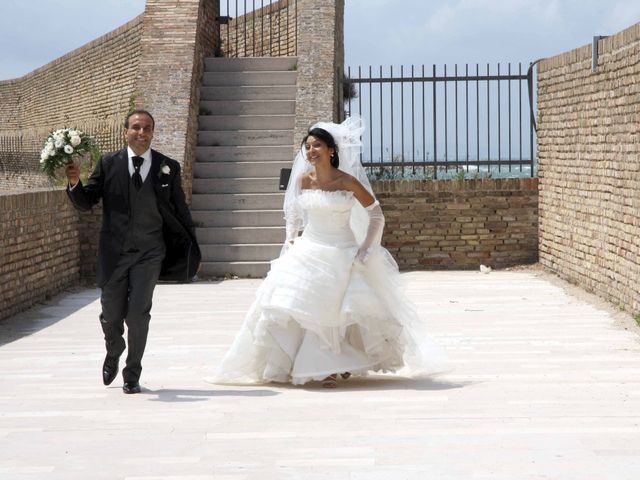 Il matrimonio di Massimo e Paola a Ancona, Ancona 33