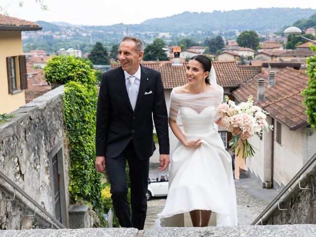 Il matrimonio di Luca e Cristina a Airuno, Lecco 14