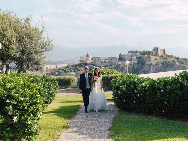 Il matrimonio di Nelly e Lorenzo a Milazzo, Messina 10