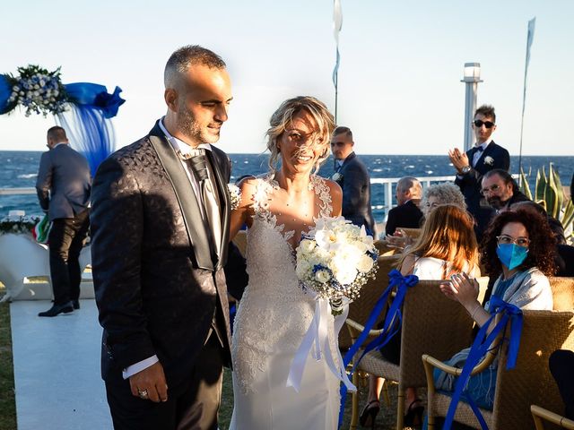 Il matrimonio di Giovanni e Ana Maria a Cirò Marina, Crotone 293