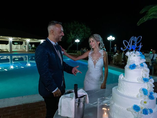 Il matrimonio di Giovanni e Ana Maria a Cirò Marina, Crotone 397