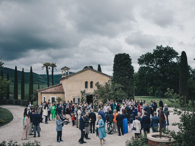 Il matrimonio di Elena e Edoardo a Fossombrone, Pesaro - Urbino 24