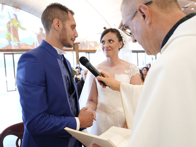 Il matrimonio di Roberta e Giuseppe a Erchie, Brindisi 14