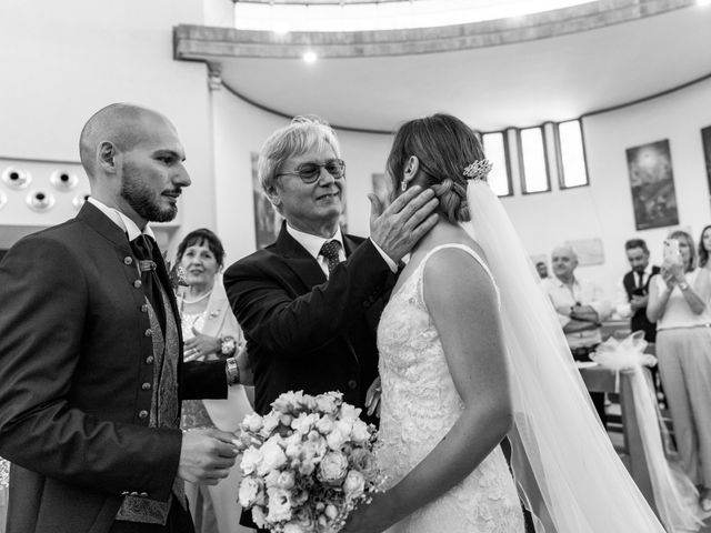 Il matrimonio di Simona e Yuri a Appignano, Macerata 47