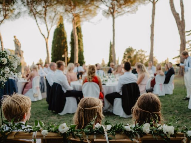 Il matrimonio di Wiktor e Gjertrud a Campagnatico, Grosseto 60