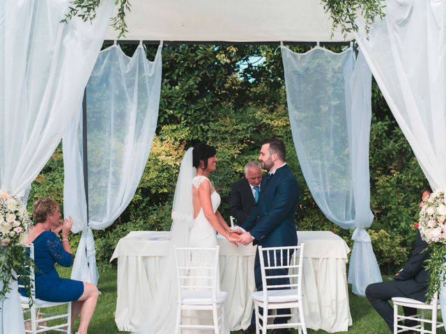 Il matrimonio di Vincenzo e Glare a Nola, Napoli 21