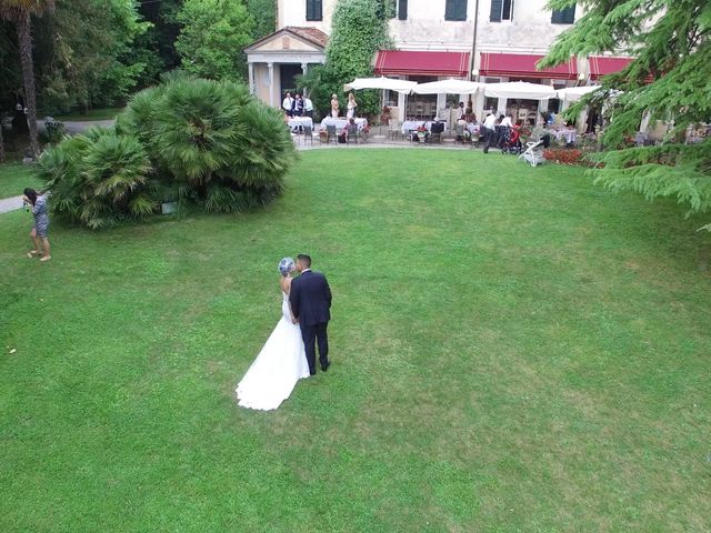 Il matrimonio di Massimiliano e Mariana a Caorle, Venezia 22