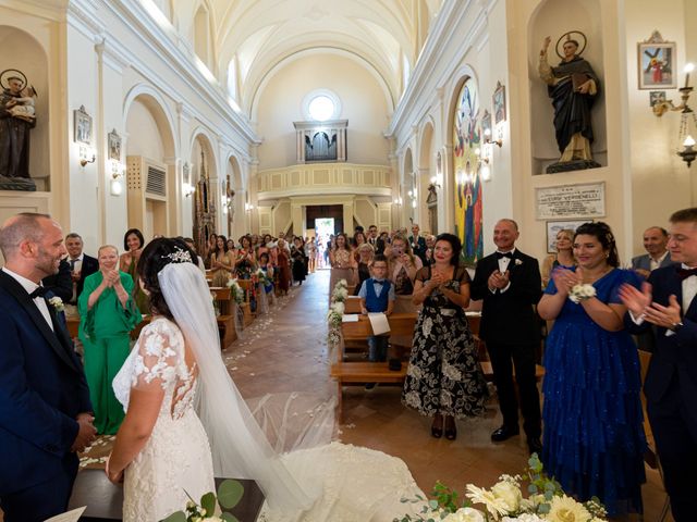 Il matrimonio di Mariateresa e Lorenzo a Cingoli, Macerata 31