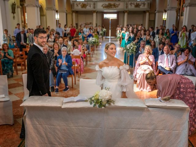 Il matrimonio di Daniel  e Melania a Mogliano Veneto, Treviso 35