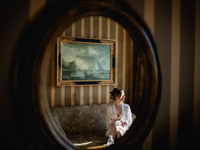 Il matrimonio di Nicola e Erika a Napoli, Napoli 32