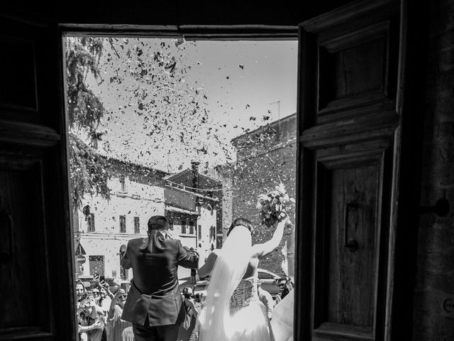 Il matrimonio di Valentina e Emanuele a Mogliano, Macerata 60