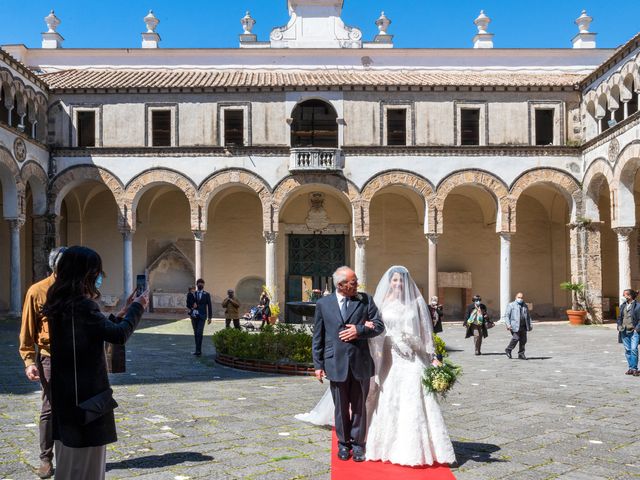 Il matrimonio di Luca e Laura a Salerno, Salerno 9