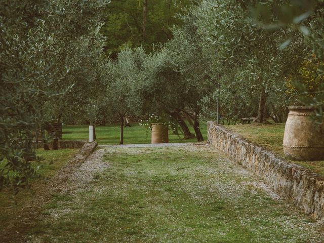 Il matrimonio di Marco e Beatrice a Seravezza, Lucca 21