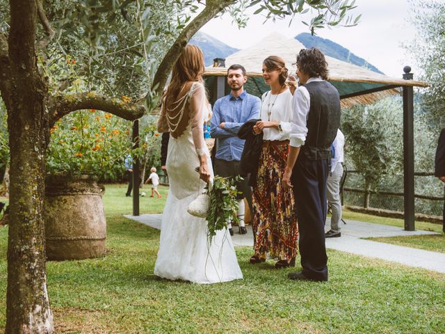 Il matrimonio di Marco e Beatrice a Seravezza, Lucca 25