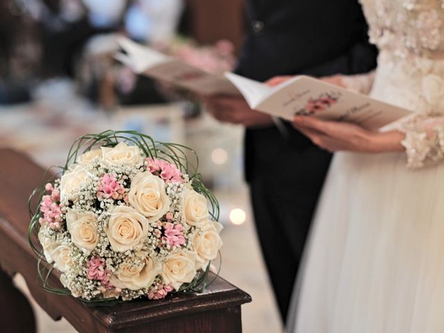 Il matrimonio di Christian e Arianna a Cerro Maggiore, Milano 22