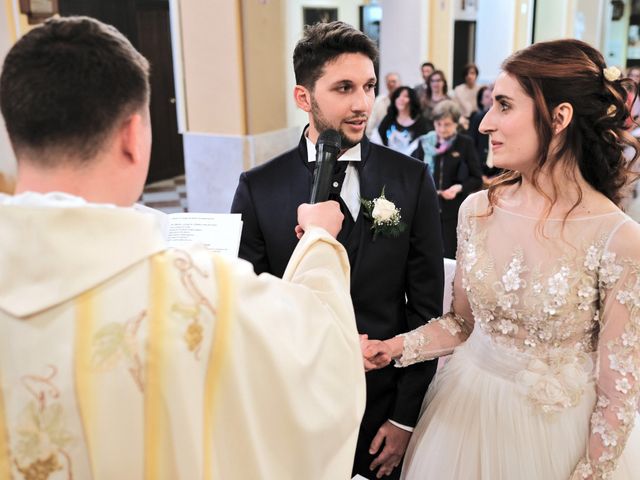 Il matrimonio di Christian e Arianna a Cerro Maggiore, Milano 25