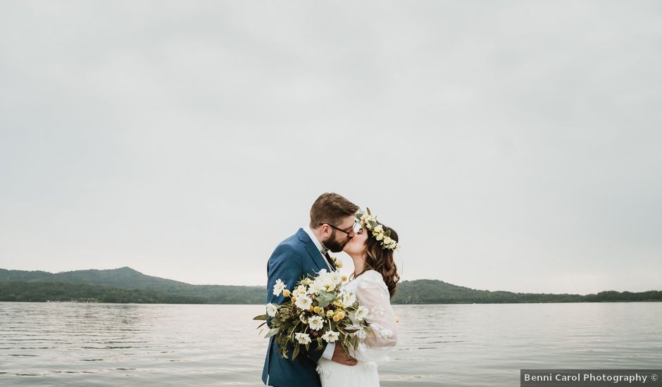 Il matrimonio di Erik e Emma a Viverone, Biella