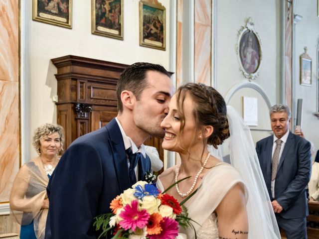 Il matrimonio di Federico e Greta a Rogno, Bergamo 25