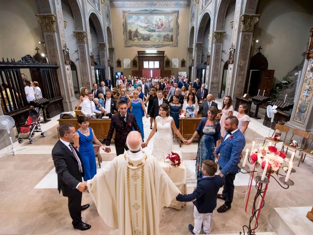 Il matrimonio di Andrea Curti e Monica Vicino a Vigevano, Pavia 22