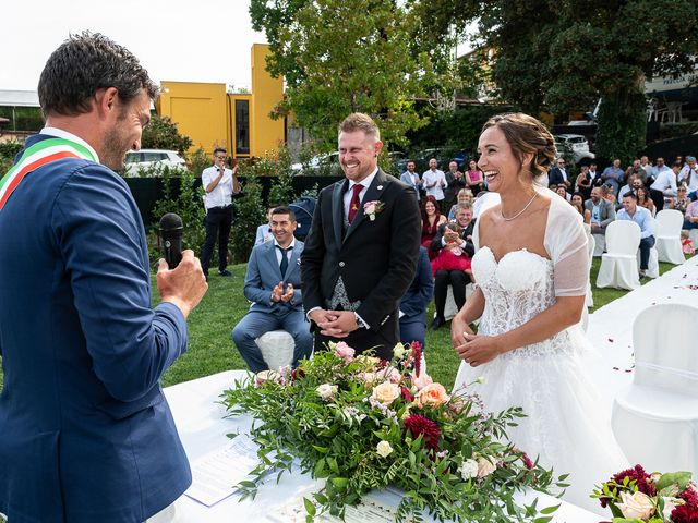 Il matrimonio di Matteo e Giulia a Pianello del Lario, Como 25