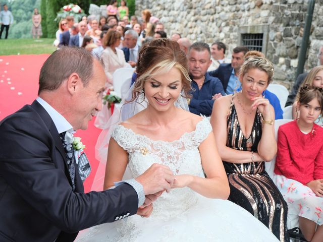 Il matrimonio di Luca e Lucia a Calolziocorte, Lecco 16