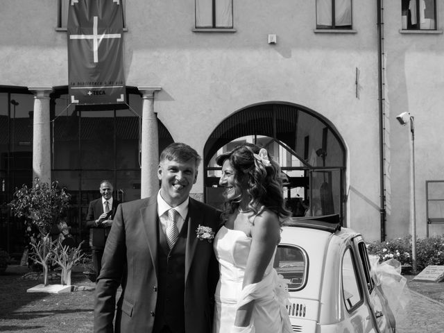 Il matrimonio di Luca e Adriana a Bollate, Milano 23