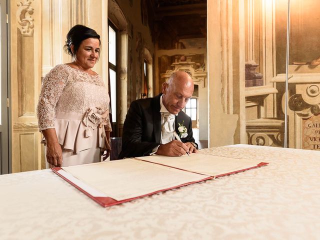 Il matrimonio di Mario e Marinella a Cortenuova, Bergamo 52