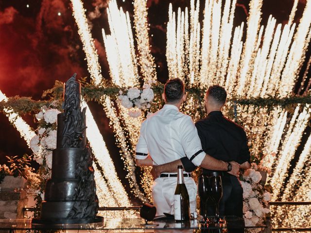 Il matrimonio di Charles e Matteo a Barni, Como 325