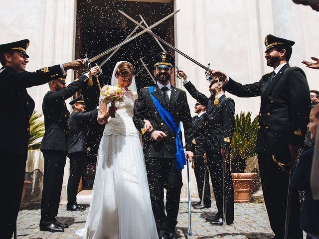 Il matrimonio di Ezio e Laura a Bracciano, Roma 20