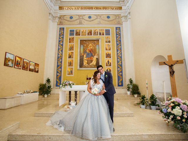 Il matrimonio di Tony e Esmy a Noci, Bari 17