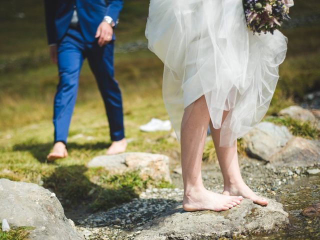 Il matrimonio di Lorenzo e Elisa a Valtournenche, Aosta 80