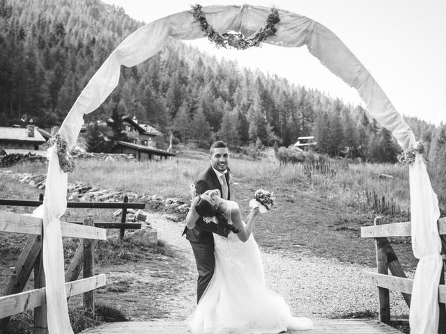 Il matrimonio di Lorenzo e Elisa a Valtournenche, Aosta 83