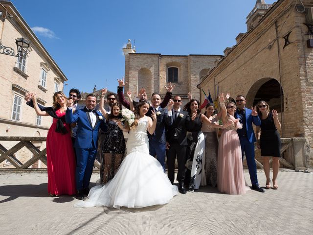 Il matrimonio di Saimon e Caroline a Acquaviva Picena, Ascoli Piceno 17
