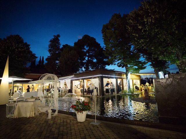 Il matrimonio di Saimon e Caroline a Acquaviva Picena, Ascoli Piceno 23