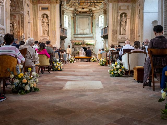 Il matrimonio di Lorenzo e Isabella a San Martino dall&apos;Argine, Mantova 45