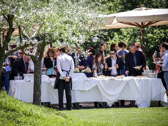 Il matrimonio di Matteo e Cristina a Villa di Serio, Bergamo 14