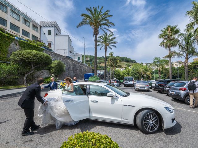 Il matrimonio di Debora e Francesco a Vietri sul Mare, Salerno 30