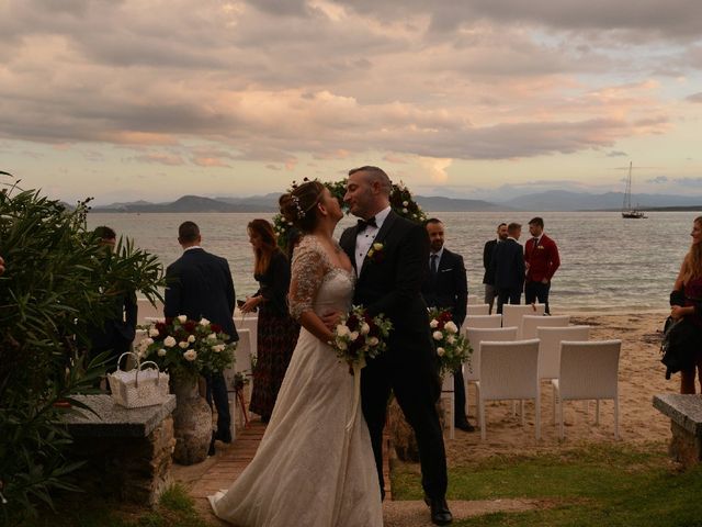 Il matrimonio di Paolo e Silvia a Golfo Aranci, Sassari 1