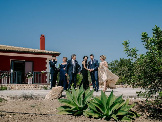 Il matrimonio di Vincenzo e Mariachiara a Pozzallo, Ragusa 12