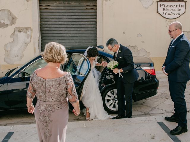 Il matrimonio di Vincenzo e Mariachiara a Pozzallo, Ragusa 37