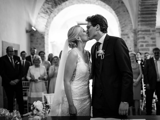 Il matrimonio di Max e Carolin a Pietralunga, Perugia 24