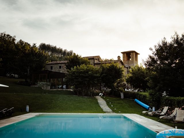 Il matrimonio di Max e Carolin a Pietralunga, Perugia 55