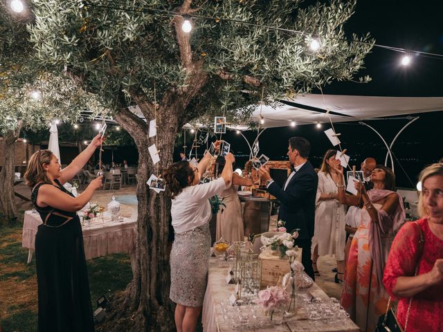 Il matrimonio di Fabiana e Raffaello a Rocca San Giovanni, Chieti 102