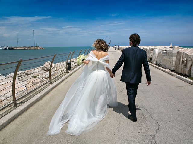 Il matrimonio di Alessandro e Gloria a San Benedetto del Tronto, Ascoli Piceno 36