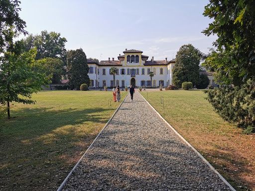 Il matrimonio di Pierluca e Alessia a Casarile, Milano 7