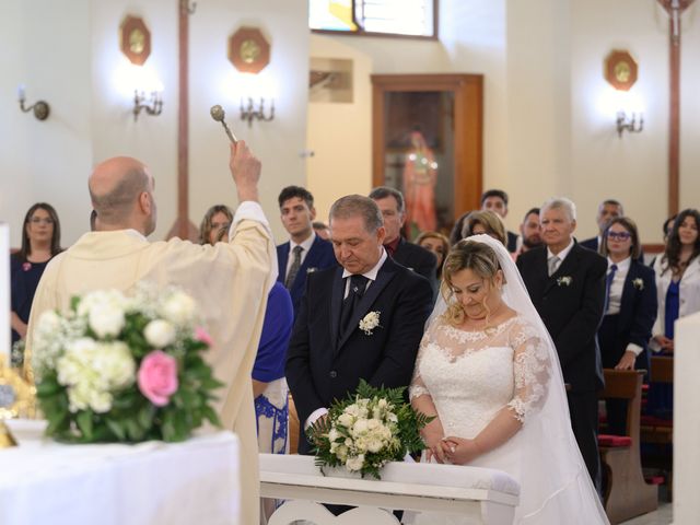 Il matrimonio di Elena e Luigi a Cardito, Napoli 15