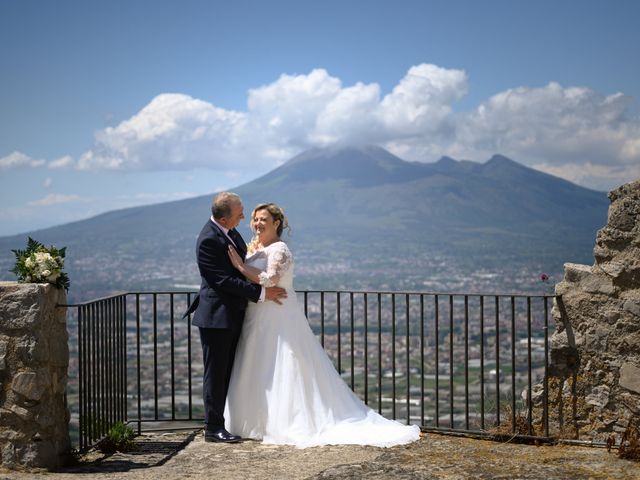 Il matrimonio di Elena e Luigi a Cardito, Napoli 24