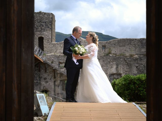 Il matrimonio di Elena e Luigi a Cardito, Napoli 25