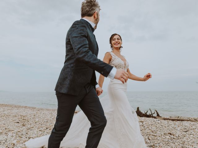 Il matrimonio di Fabio e Simona a Città Sant&apos;Angelo, Pescara 197