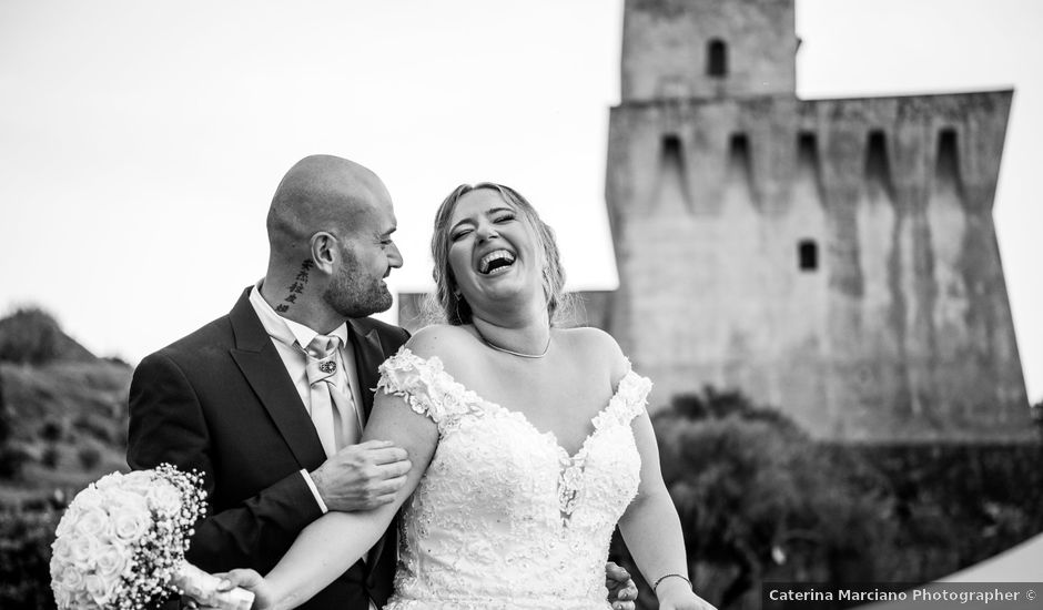 Il matrimonio di Desiree e Nicola a Torre del Greco, Napoli